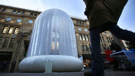 Blowjob ohne Kondom gegen Aufpreis Bordell Luzern